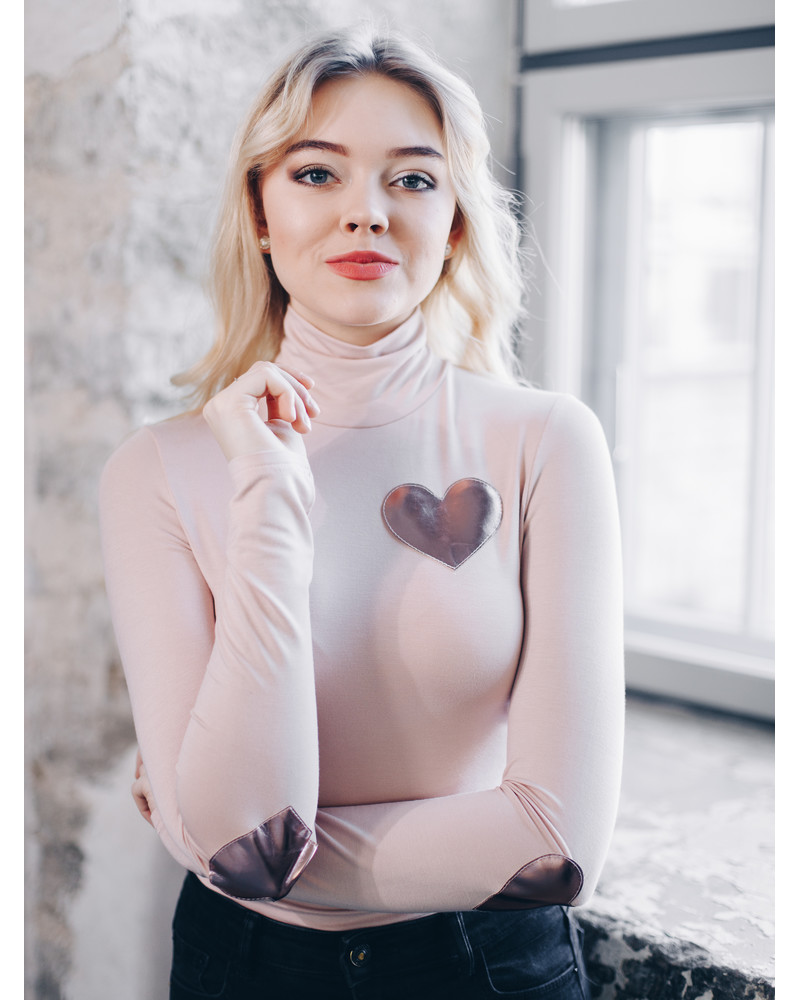 ROSE GOLD HEART PULLOVER BLUSH