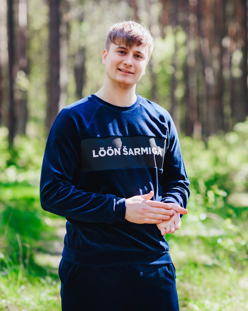 DARK LÖÖN ŠARMIGA SWEATSHIRT BLUE VELVET