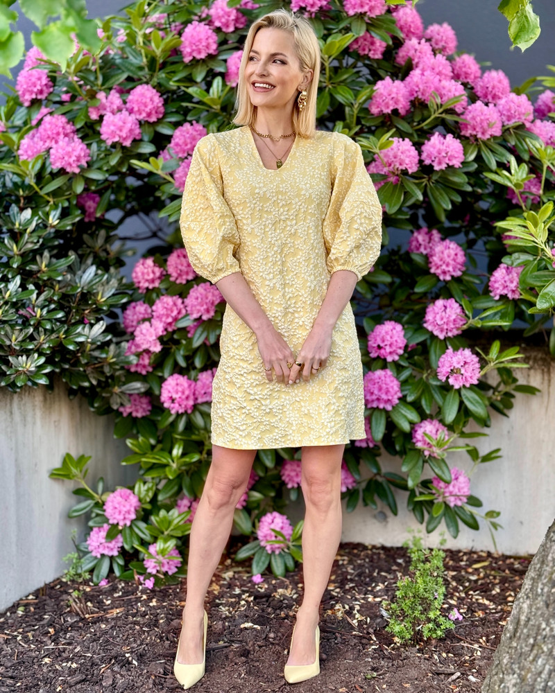 PUFF SLEEVE MINI DRESS YELLOW