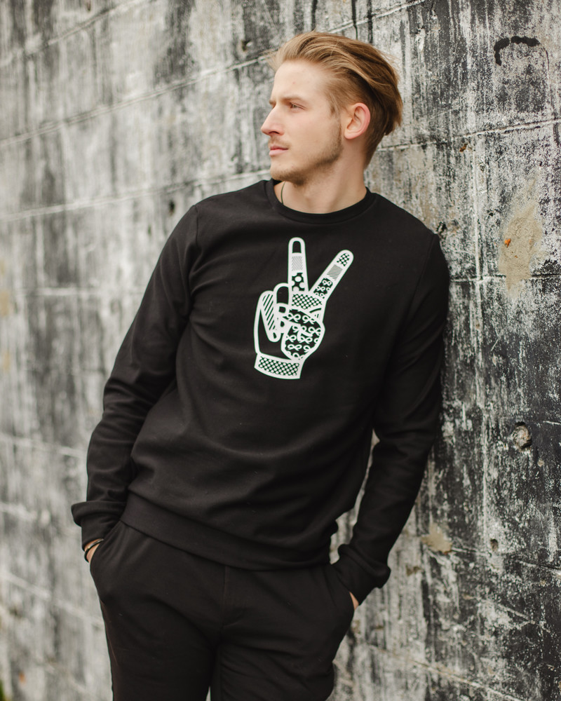 PEACE SWEATSHIRT BLACK