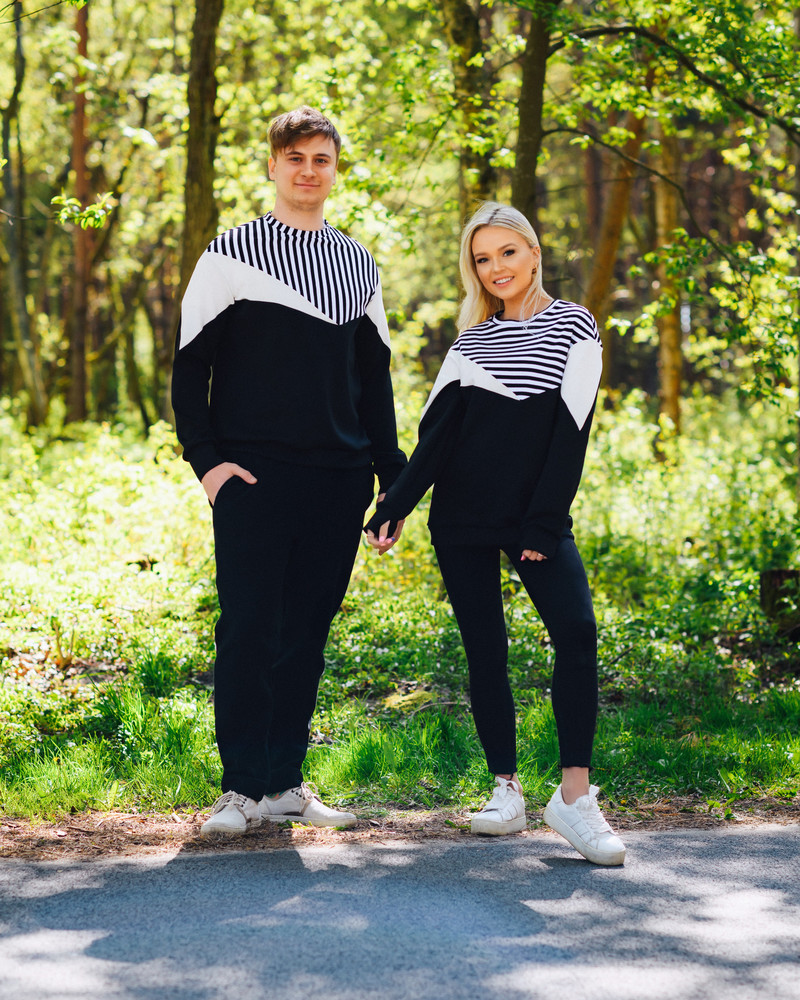 TRIANGLE RAYS UNISEX SWEATSHIRT BLACK STRIPE