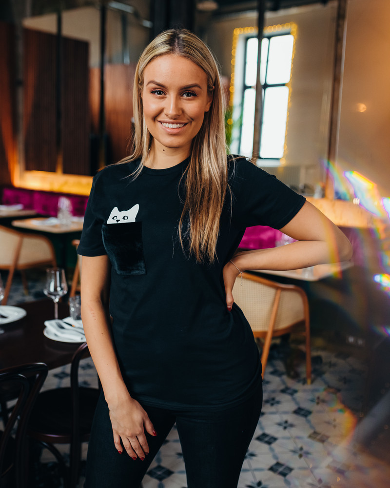 KITTY VELVET POCKET UNISEX T-SHIRT BLACK