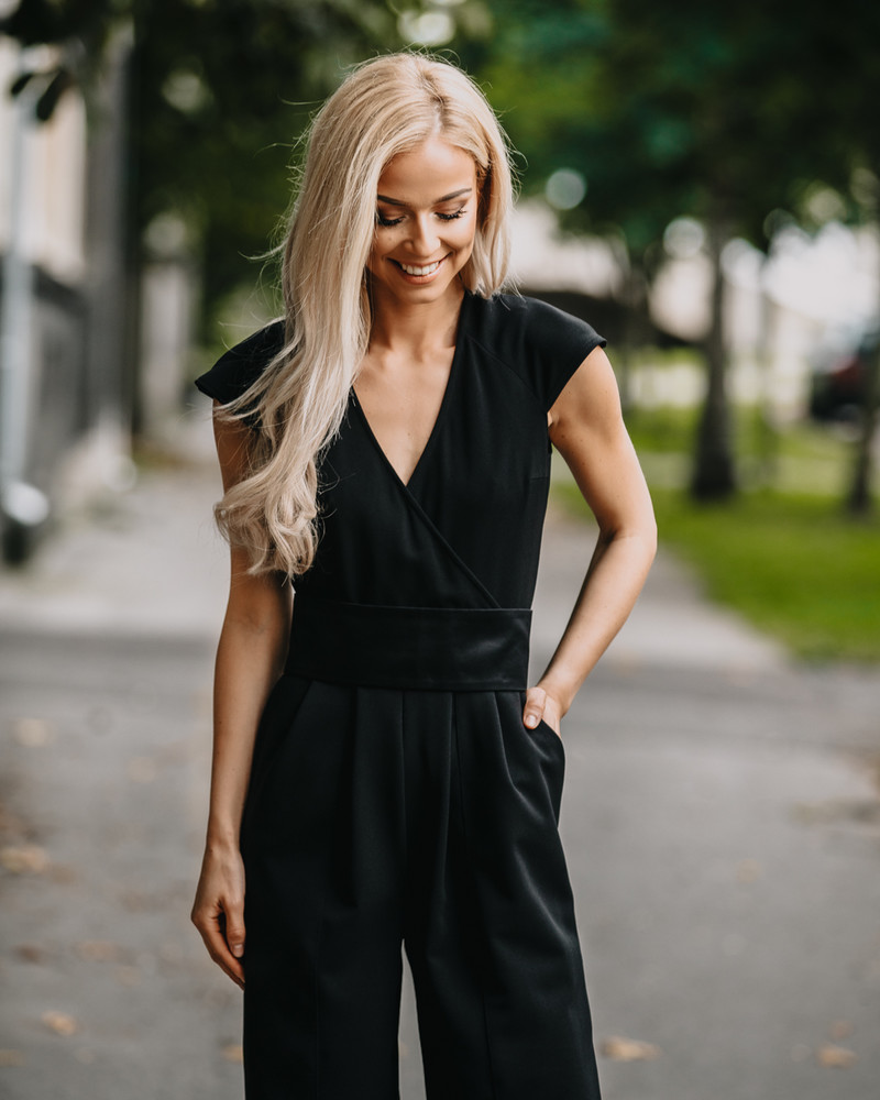 CHIC WRAP RAGLAN JUMPSUIT BLACK