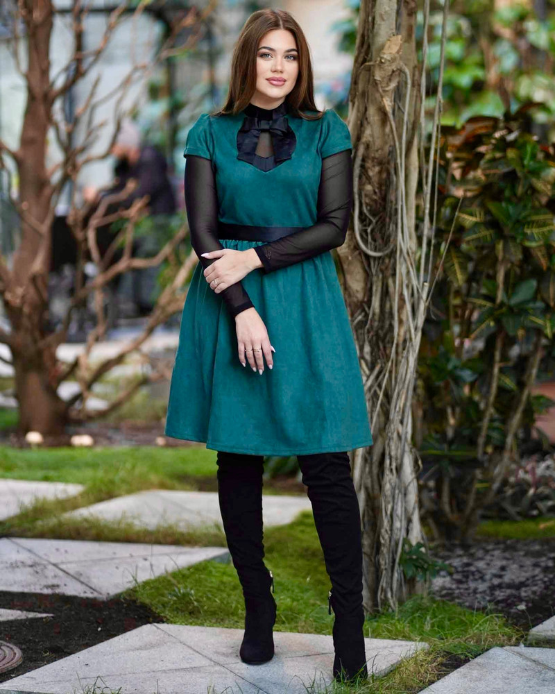 DOLLABLE DRESS SUEDE GREEN