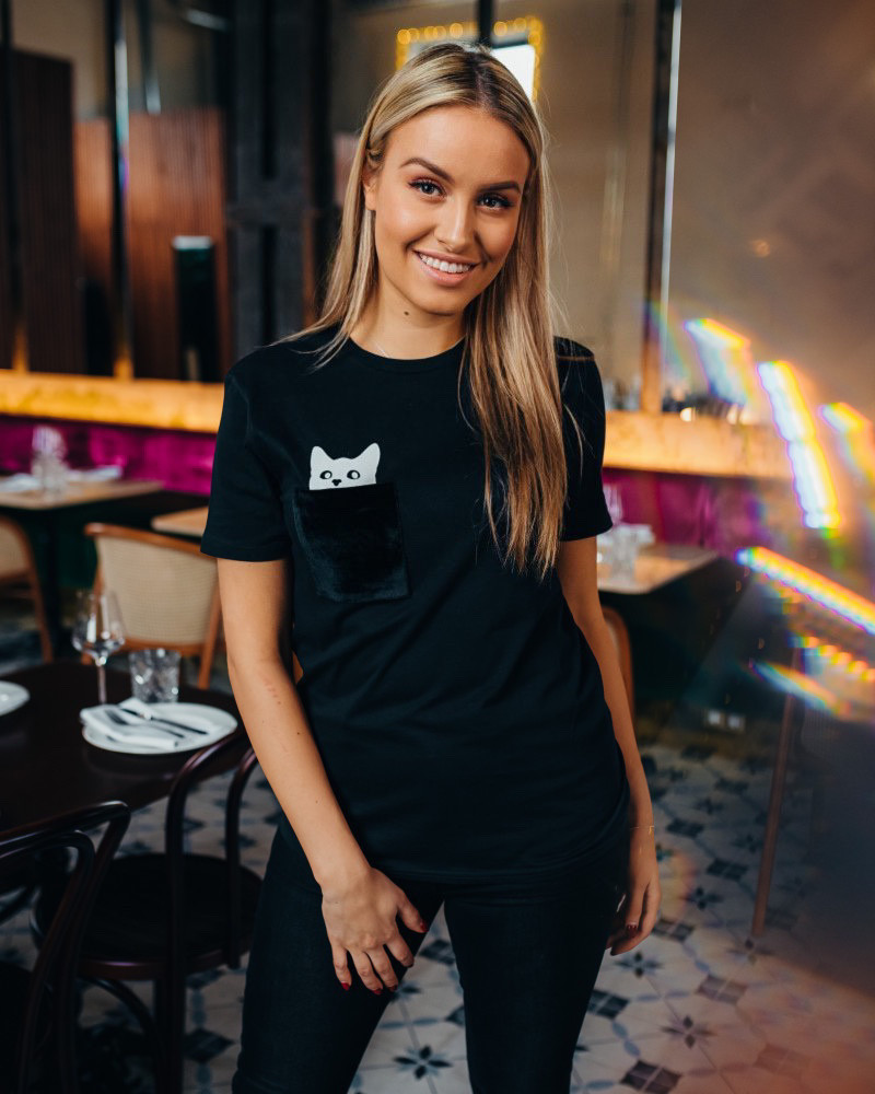 KITTY VELVET POCKET UNISEX T-SHIRT BLACK