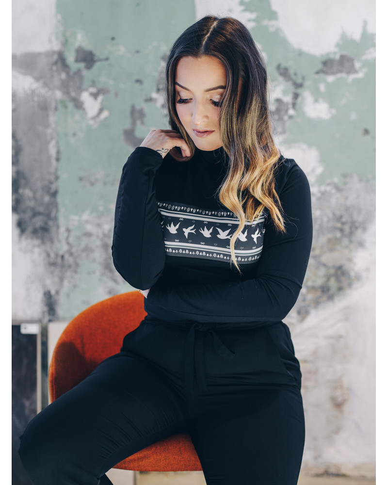 SWALLOW PULLOVER BLACK