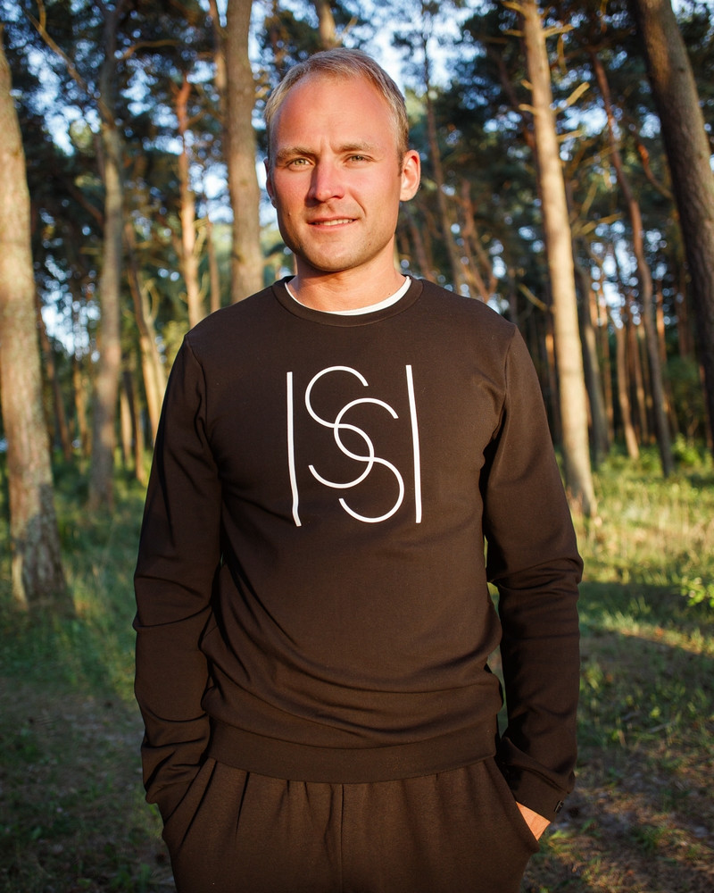 ISSI SWEATSHIRT BLACK