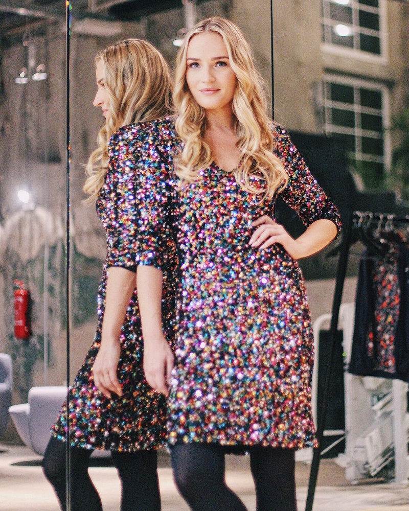 SEQUIN DRESS STRETCHY MULTICOLOR
