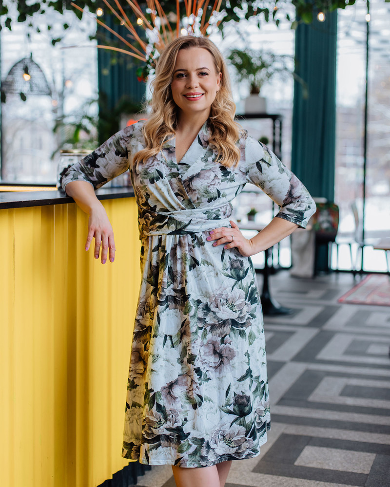 PASTEL PEONY ELEGANT MIDI DRESS