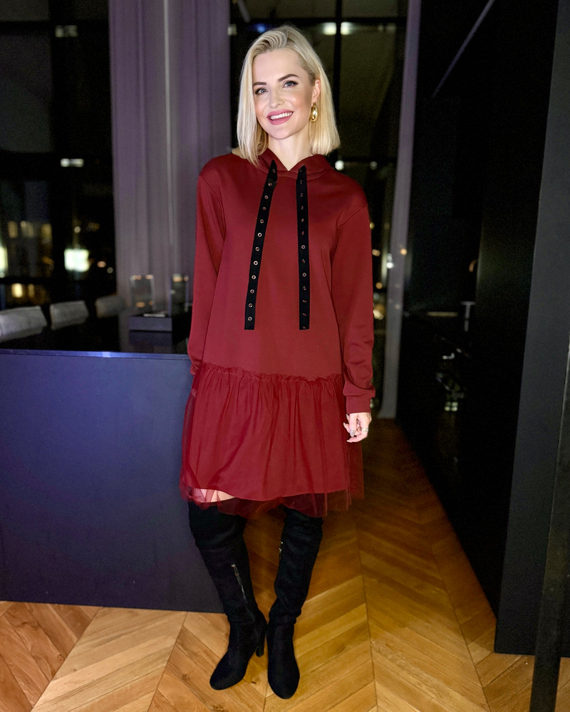 HOODIE TULLE DRESS BORDEAUX