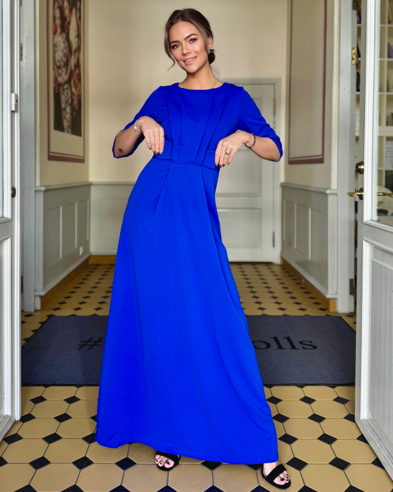 CLASSY MAXI DRESS ELECTRIC BLUE