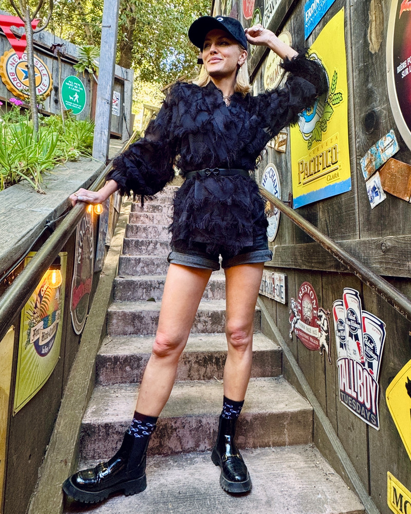 FRINGE JACKET BLACK