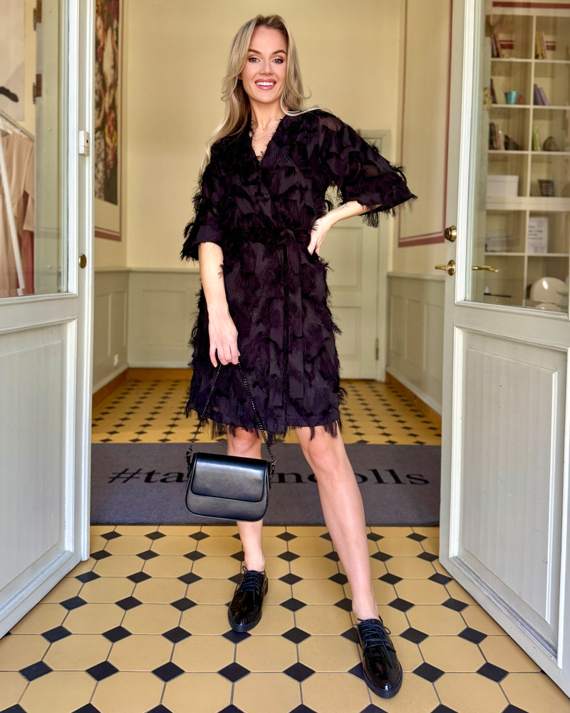 KIMONO FRINGE DRESS BLACK