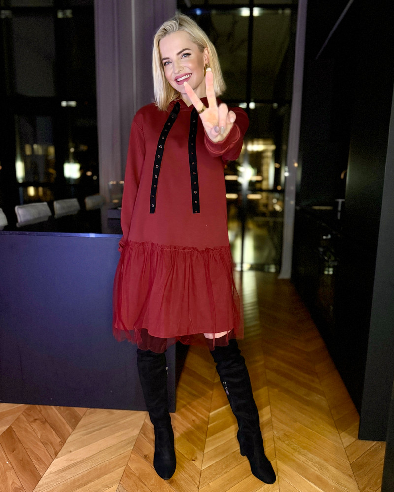 HOODIE TULLE DRESS BORDEAUX