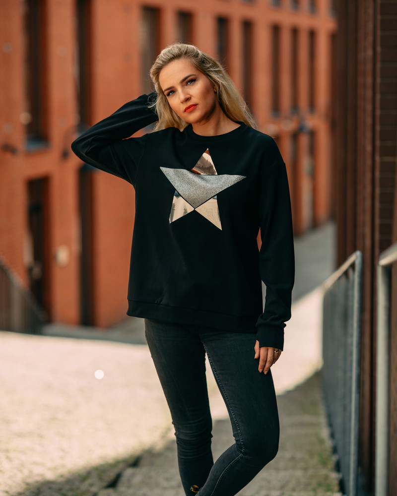 SILVER STAR OVERSIZE SWEATSHIRT BLACK