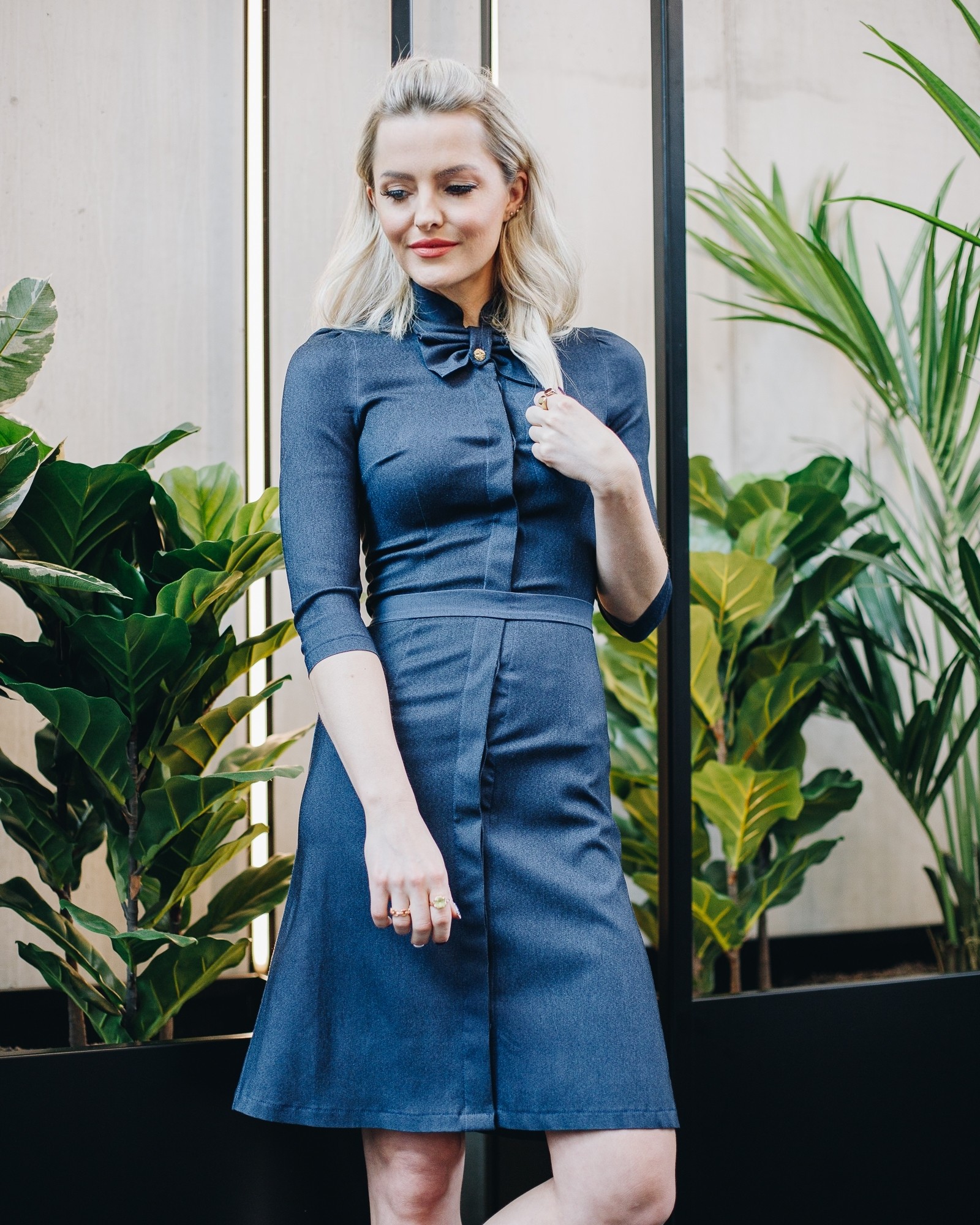 Faherty Arlie Day™ Belted Shirtdress - Navy | Bethesda Row