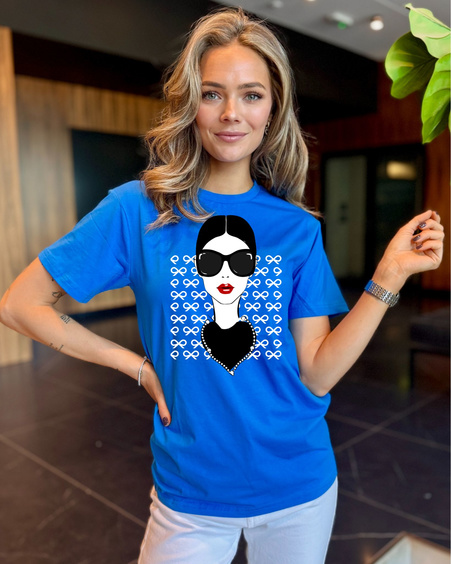 STAY CHIC T-SHIRT ELECTRIC BLUE
