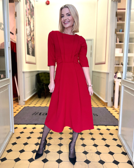 CLASSY MIDI DRESS RED