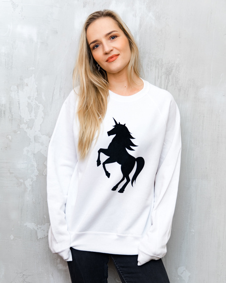 BLACK UNICORN WHITE UNISEX PRINT SWEATER